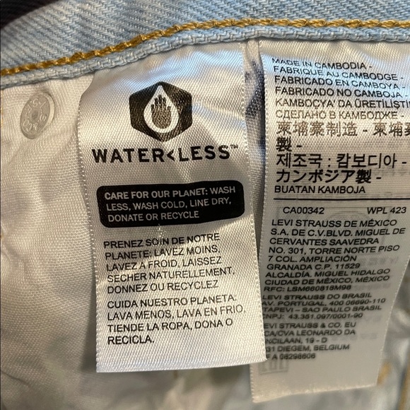 Levi's 501 Skinny Premium Light Wash Button Fly Straight Leg Distressed Denim 28 - Picture 13 of 13